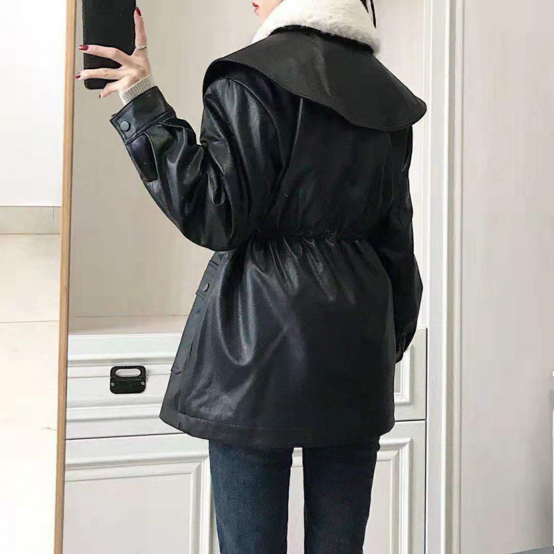 Abrigo Veloura™ — Largo con Cuello de Pelo